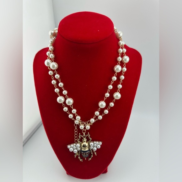 Anthropologie Pearl Bee Elegant Long Gold Necklace - Picture 8 of 12